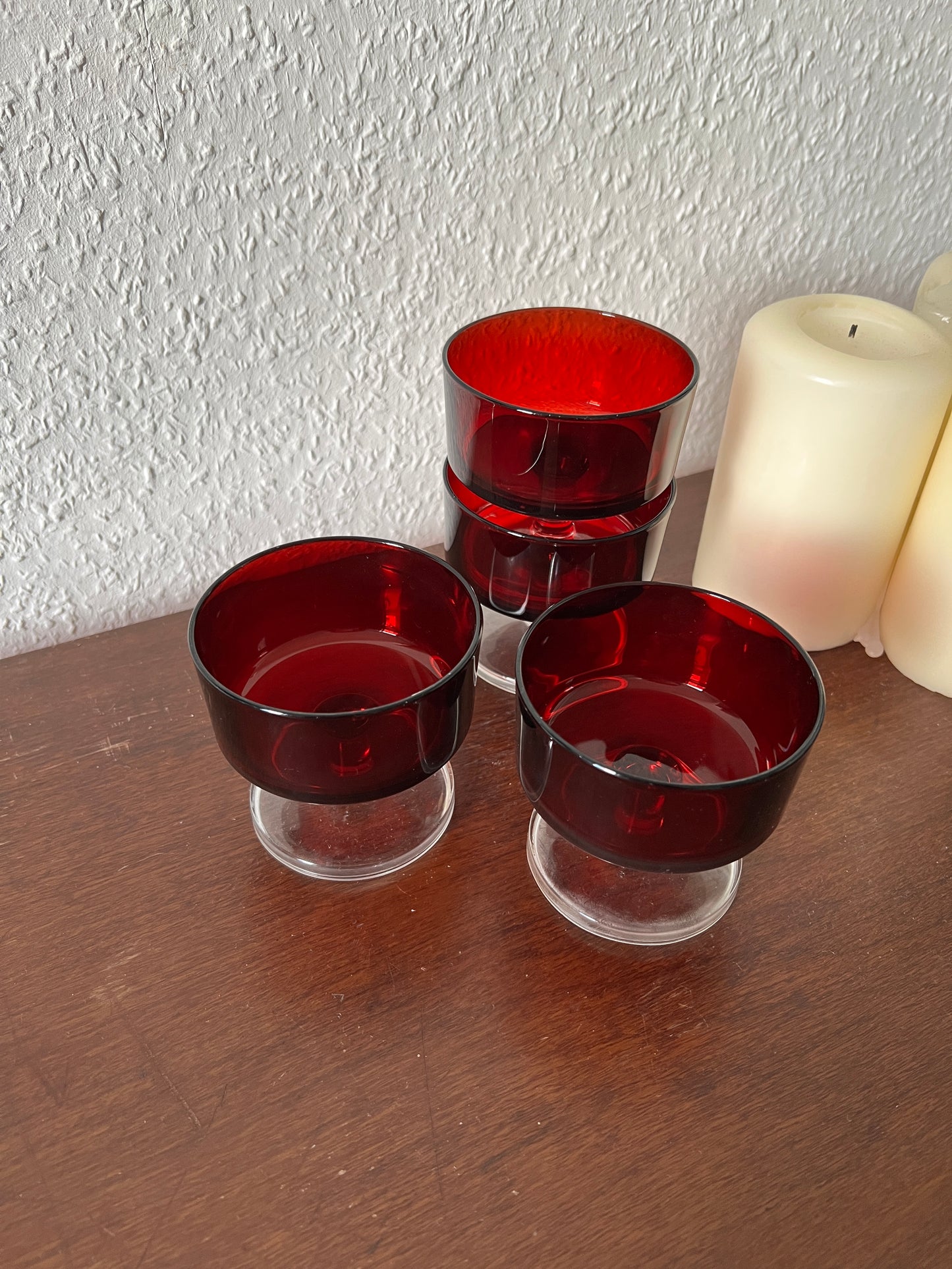 Luminarc Arcoroc France 4er-Set Gläser Champagner Dessertschalen Rot