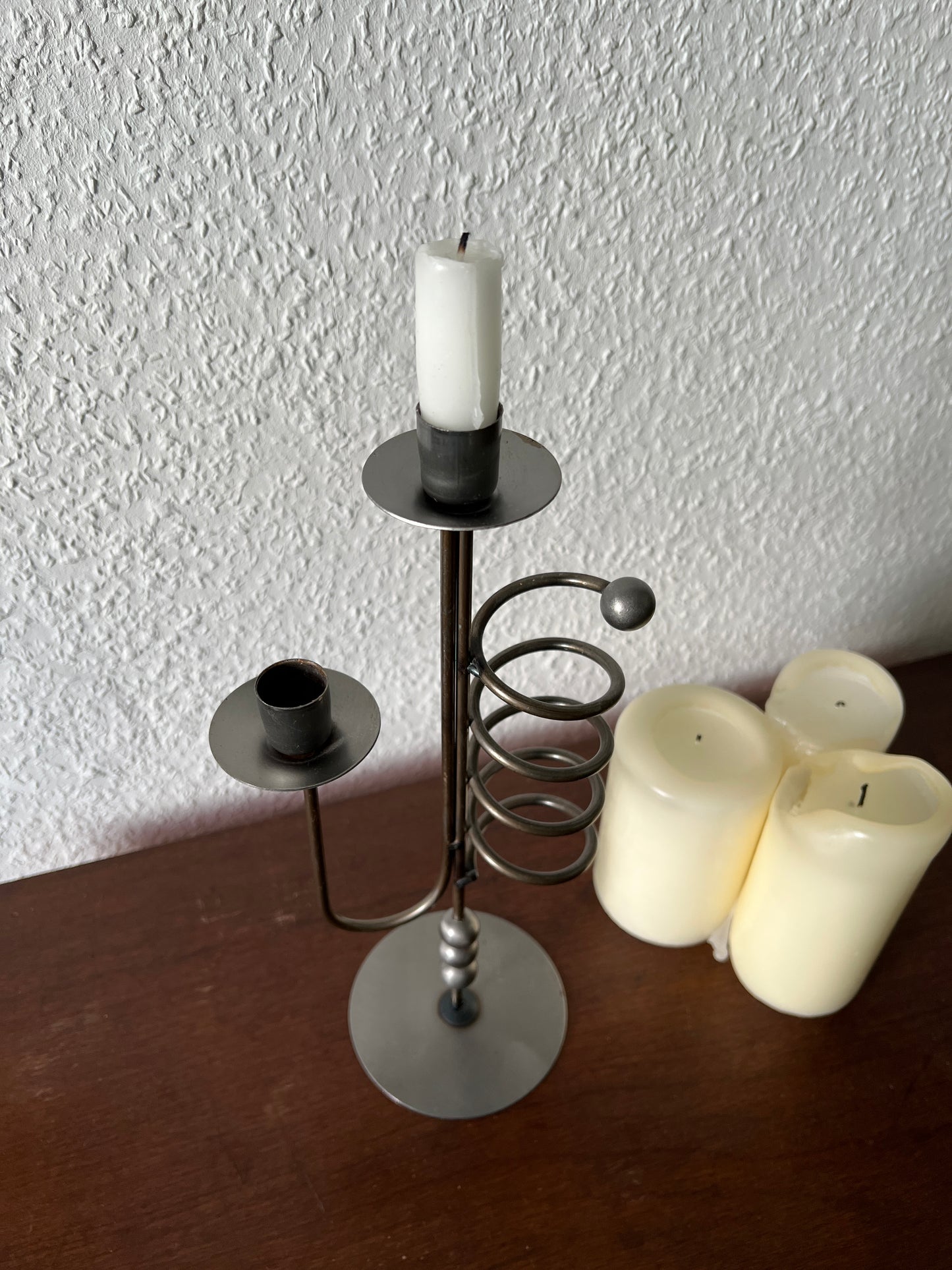 Metall Kerzenständer Kerzenhalter Spirale Kugeln Schwarz Grau Chrom 80er Memphis Milano Vintage MCM Postmodern
