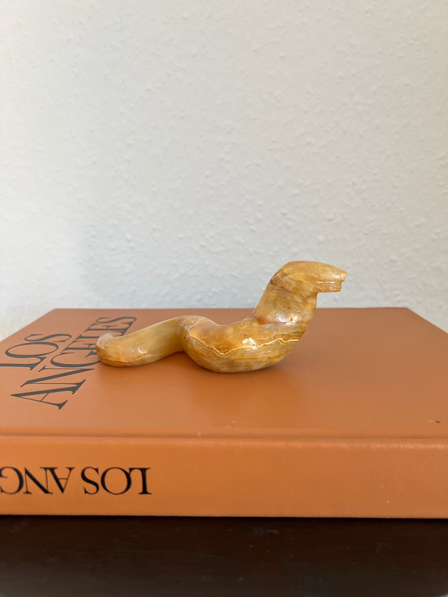 Onyx Schlange Orange Marmor Figur Skulptur Vintage Mid-Century Modern