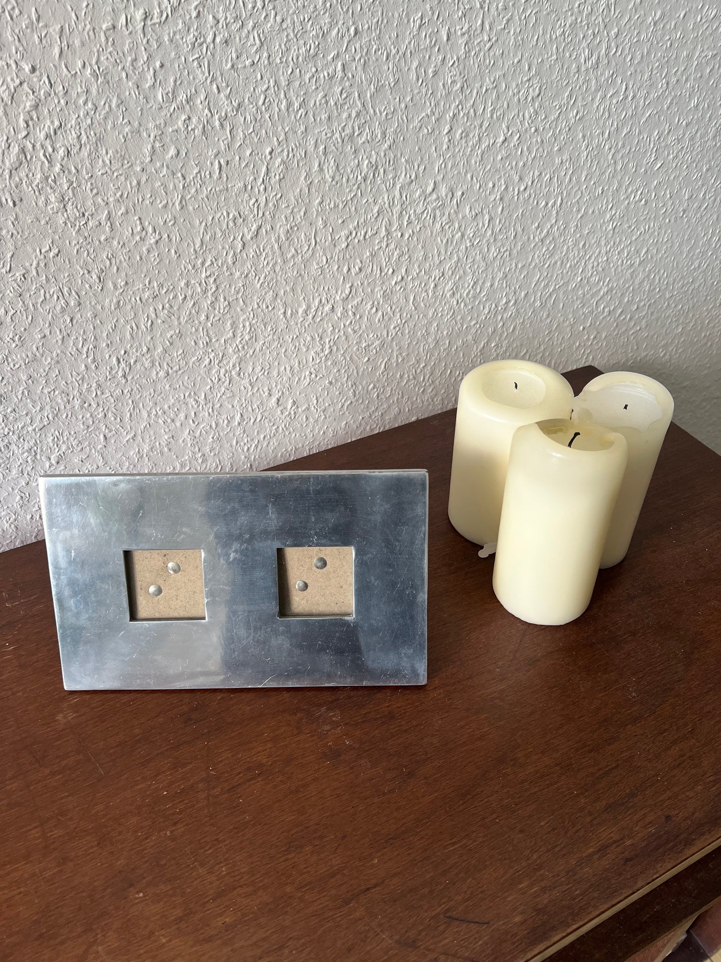 Doppel-Bilderrahmen aus Metall für zwei Fotos Chrom zum Aufstellen Vintage MCM 80er