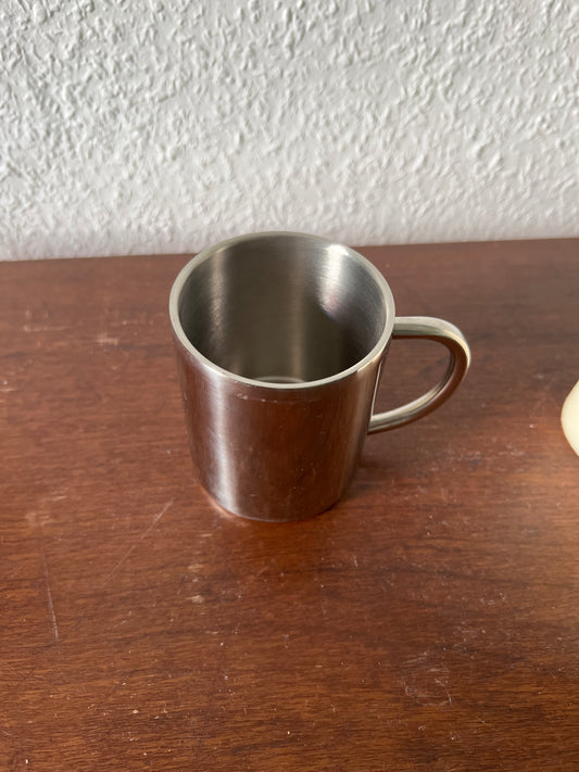 Silberne Edelstahl Kaffee Becher Thermo Outdoor Mid-Century Modern