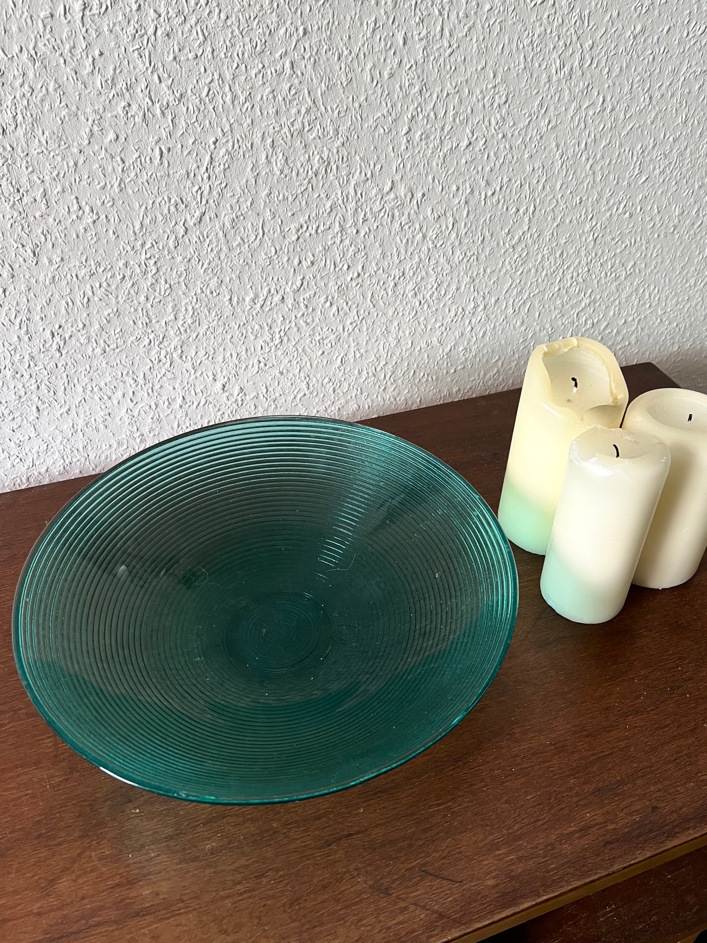 Large turquoise glass bowl round grooves vintage 1980s