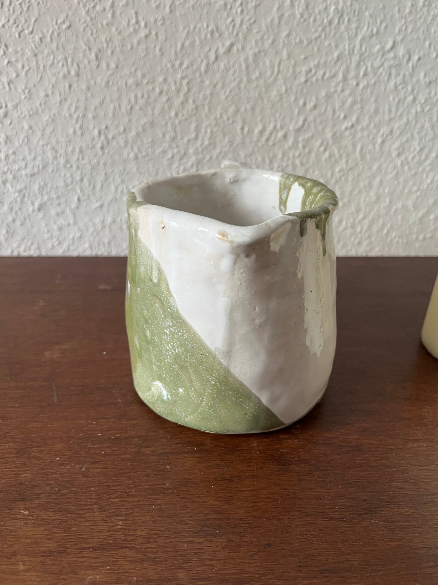 Krug Keramik Weiß Grün Vase Blumentopf Handmade ("JK") Vintage