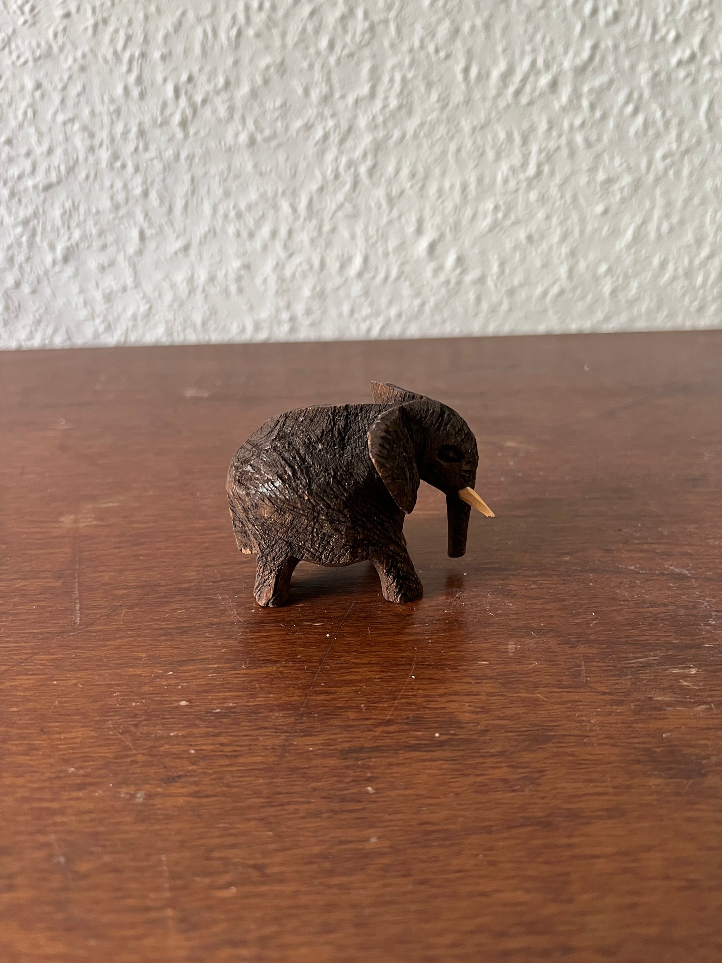 Elefant Holzfigur Braun Klein Vintage geschnitzt Handmade Afrikanisch Skulptur