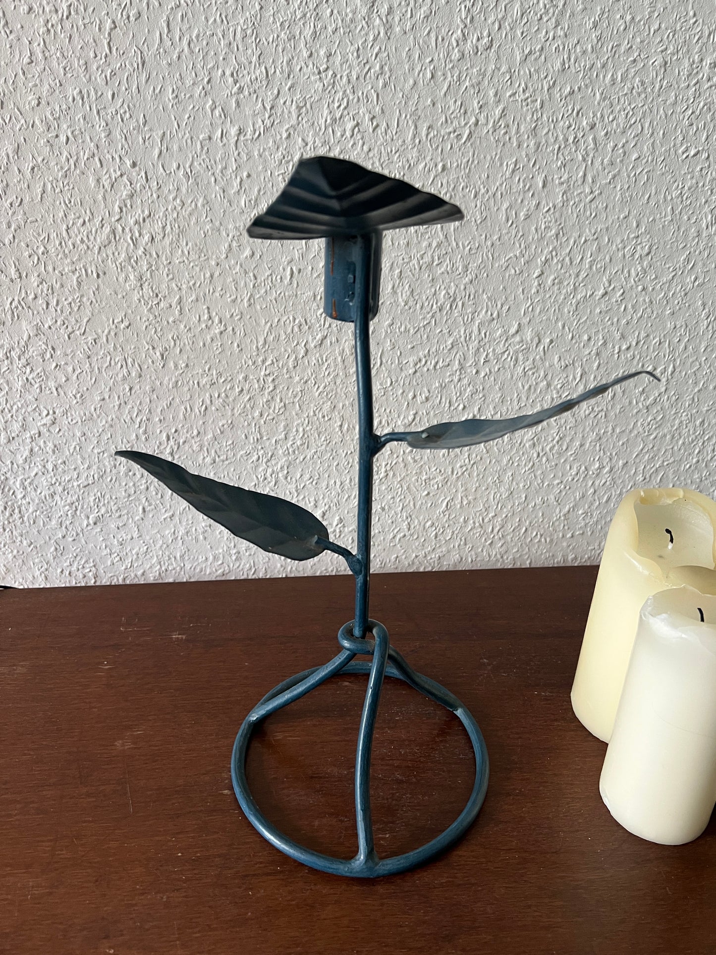 Blatt-förmiger Metall Kerzenständer Blau Art Nouveau