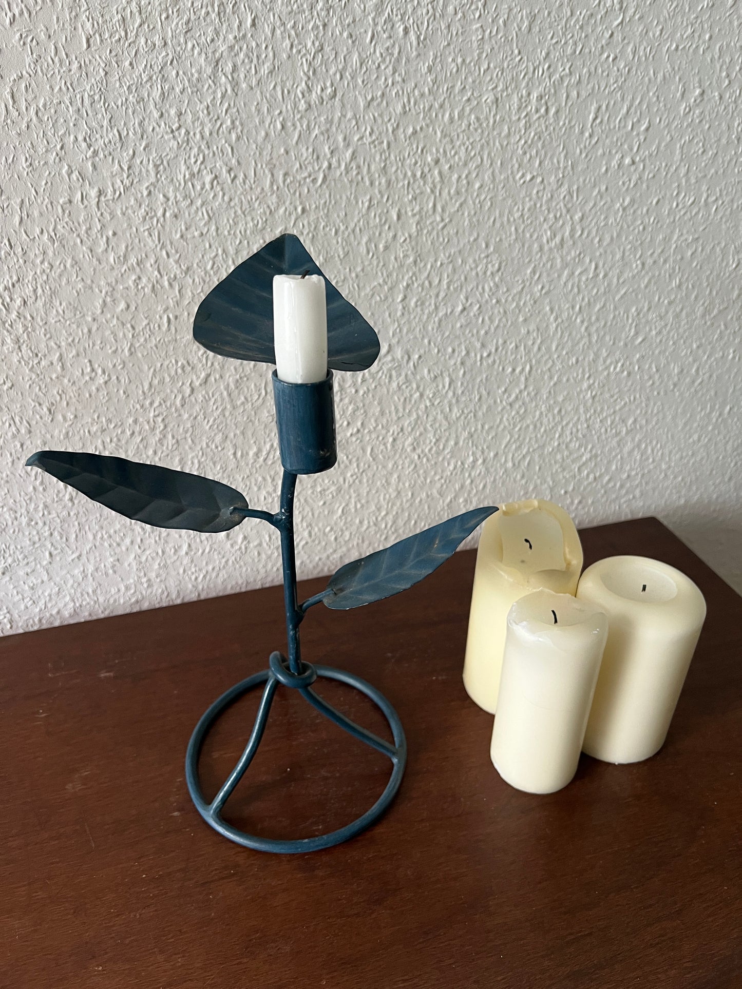 Blatt-förmiger Metall Kerzenständer Blau Art Nouveau