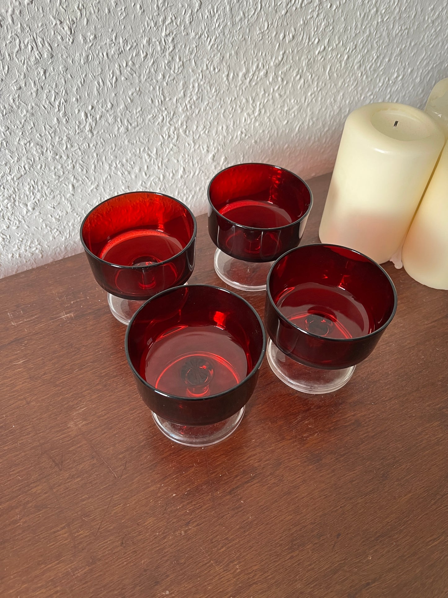 Luminarc Arcoroc France 4er-Set Gläser Champagner Dessertschalen Rot